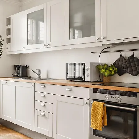 Fit For Two Families! 8 Bedrooms! 2 Bathrooms! Apartamento Bergen